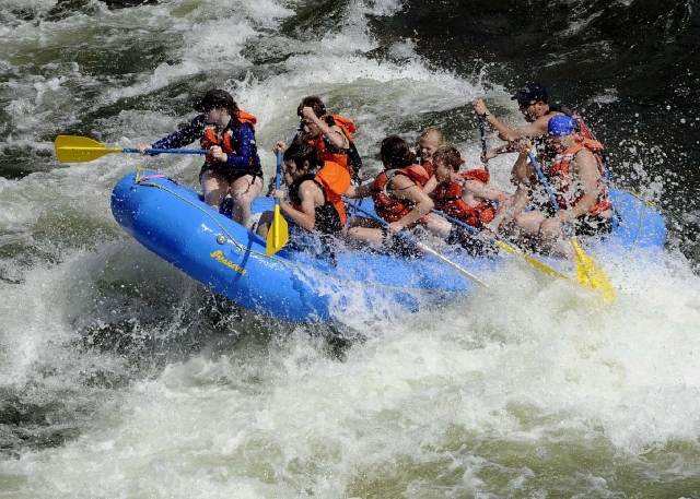  Rafting en famille 